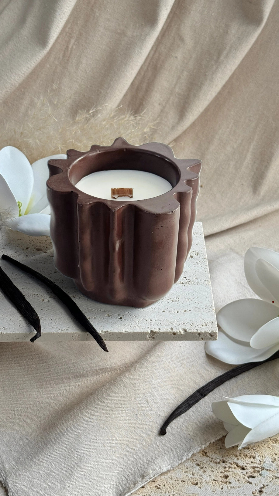 Forma - Vanilla Cashmere Coconut Wax Candle